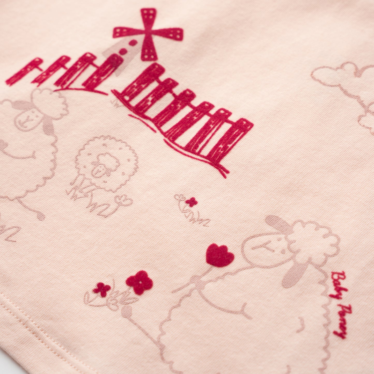Poney Little Sheep in Farm Short Sleeve Top