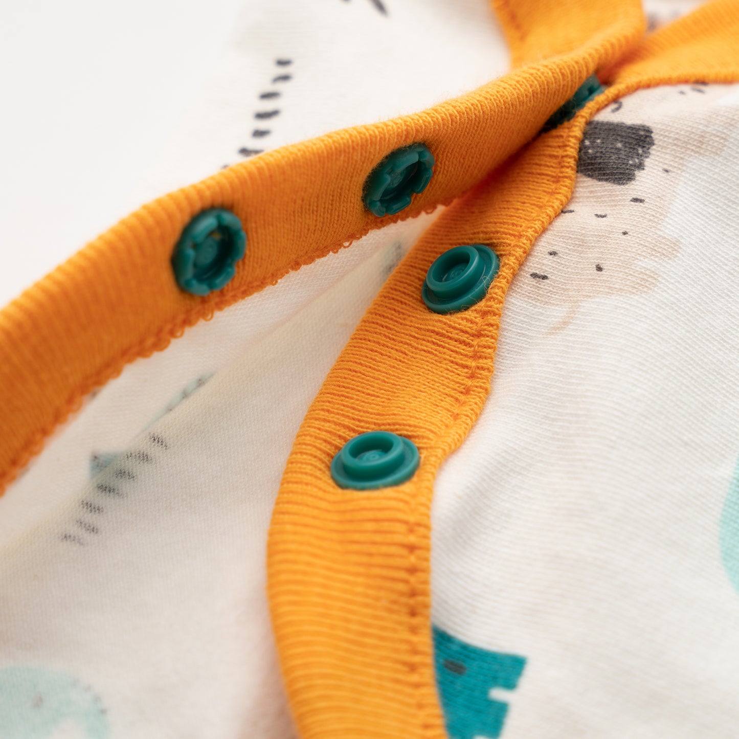 Poney Elephant Safari Short Sleeve Bodysuit